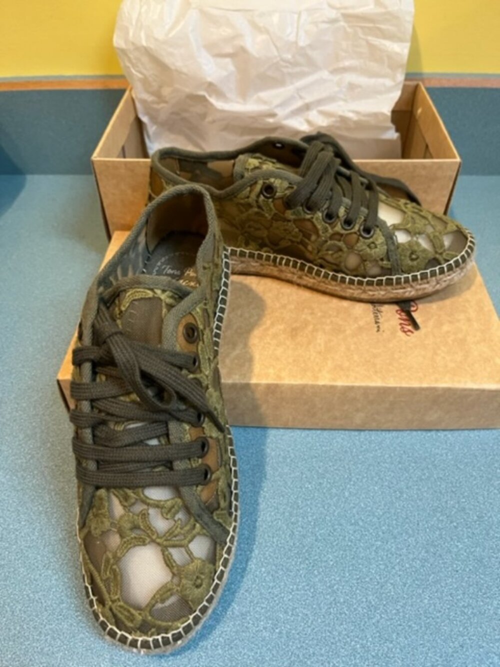Toni Pons Women’s Sundance Khaki Priya Espadrille Sneaker size 37